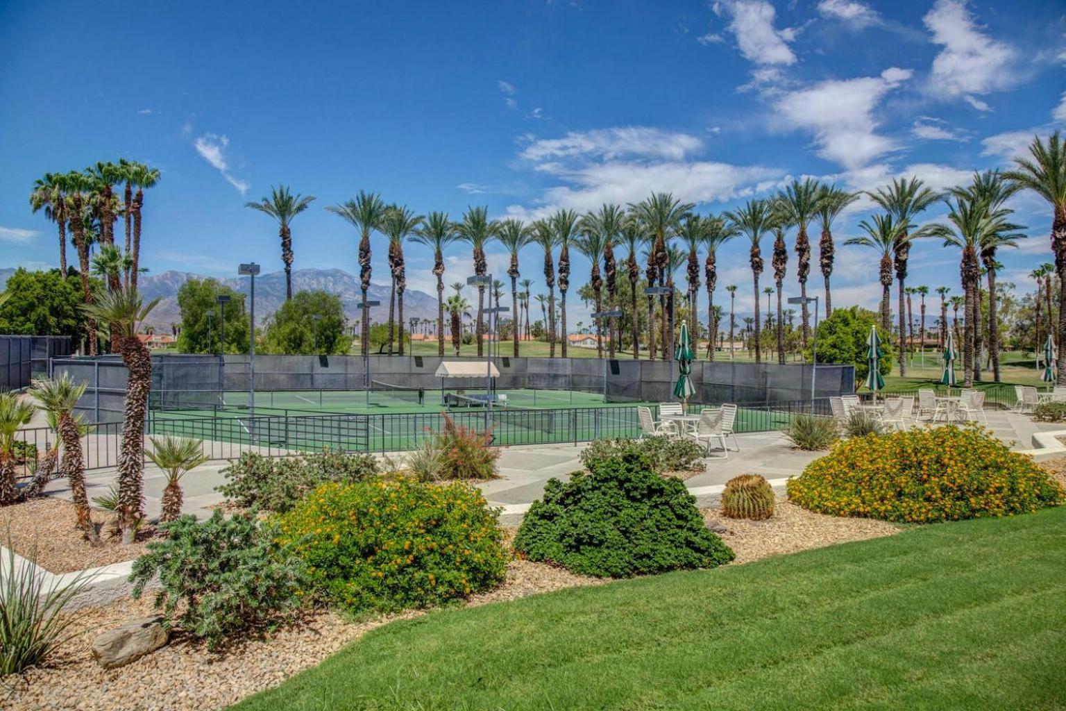 Idyll In The Desert - Immaculate Palm Desert Getaway Bagian luar foto